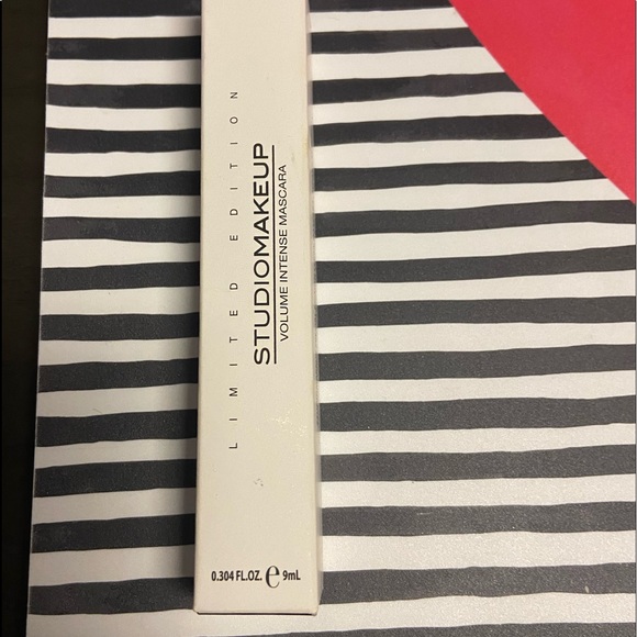 Studiomakeup limited edition volume intense mascara - Picture 1 of 4